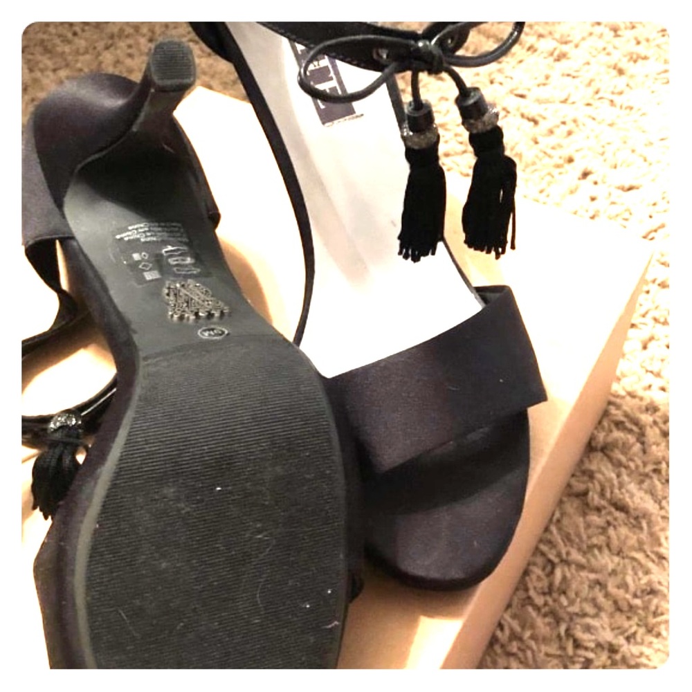Vera Wang Dress Shoes